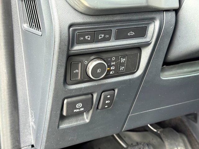 Used 2021 Gray Ford Lariat image 13
