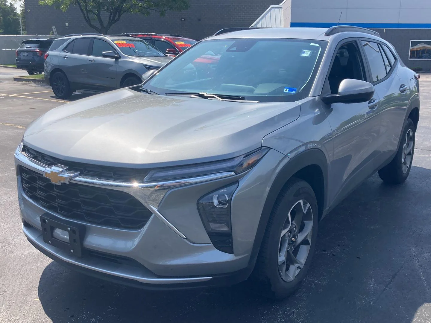 Used 2025 Sterling Gray Metallic Chevrolet LT image 3