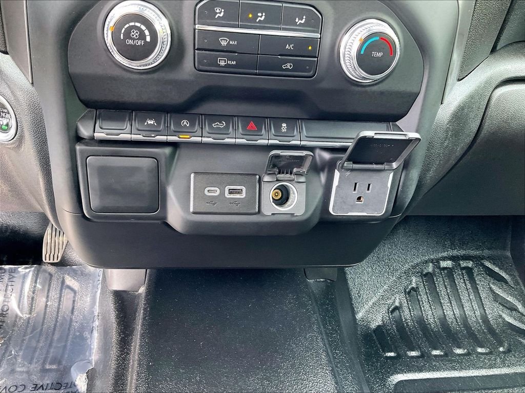 Used 2022 White GMC Pro image 12