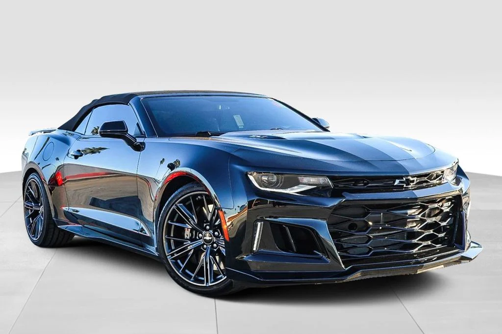 Used 2018 Black Chevrolet ZL1 image 2