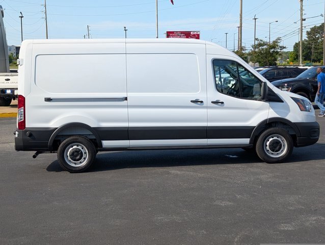 New 2026 Oxford White Ford Cargo Van image 8