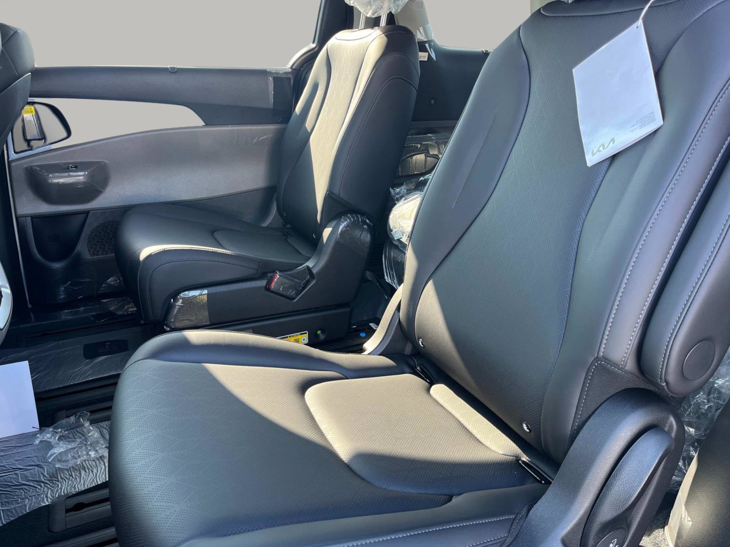2026 Kia Carnival EX - Photo 20