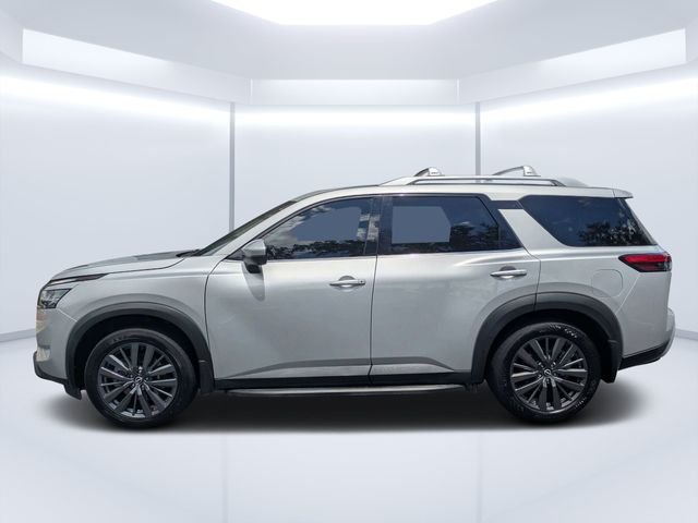 Used 2022 Silver Nissan SL image 6