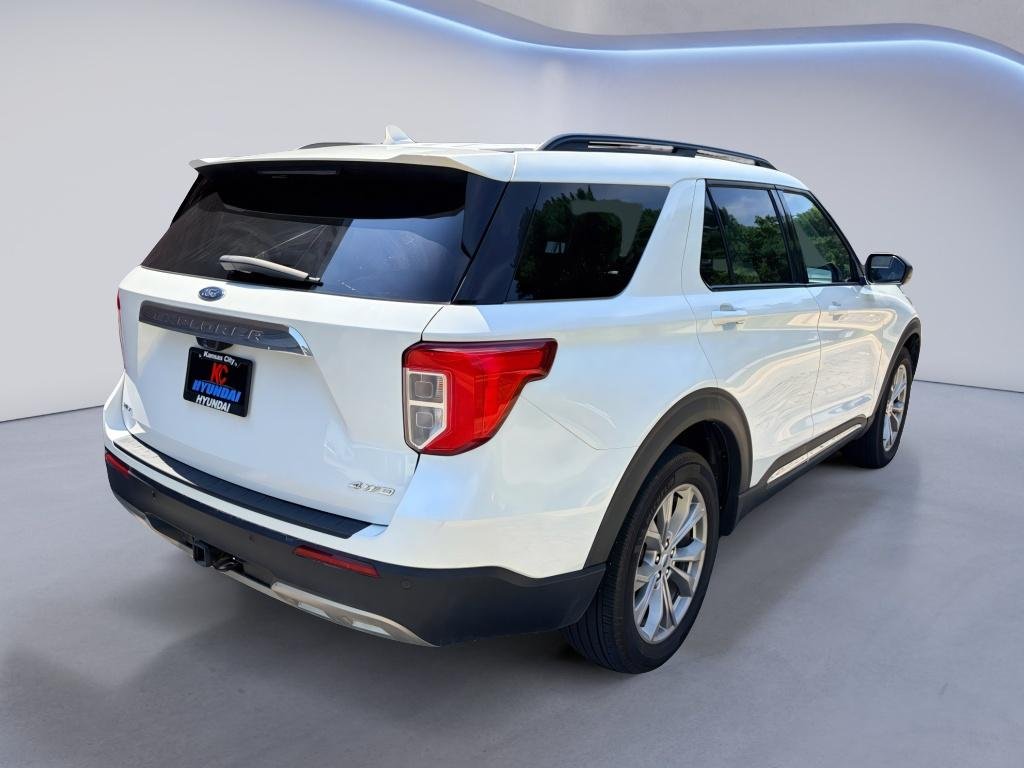 Used 2023 White Ford XLT image 5