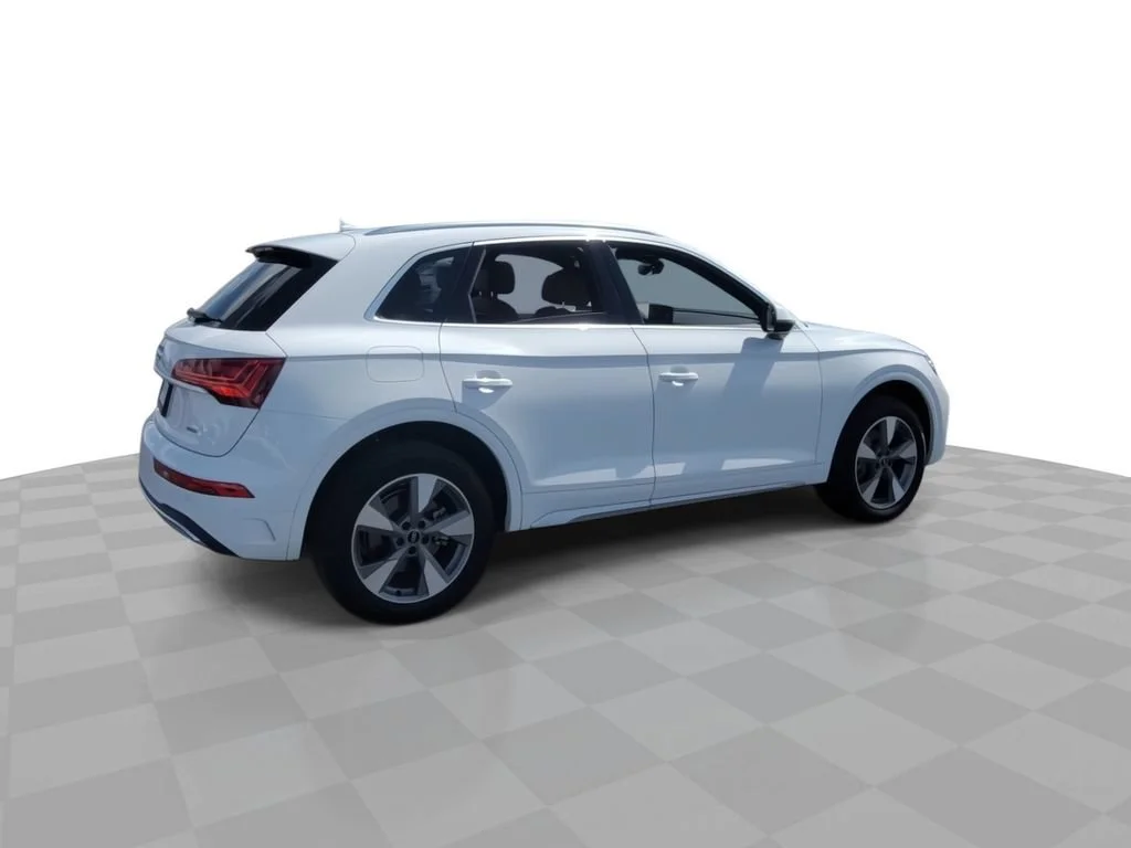 Used 2024 White Audi Premium Plus 40 TFSI quattro S tronic image 8