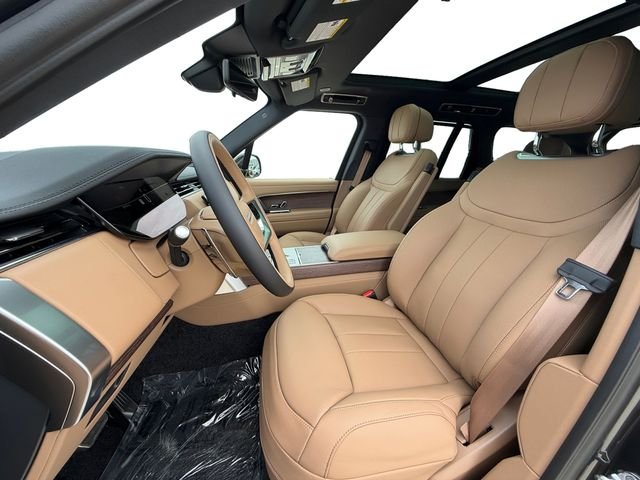 New 2026 Carpathian Grey Land Rover SE image 10