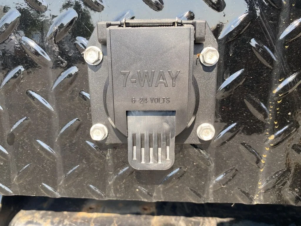 Used 2022 White Ford XL image 57