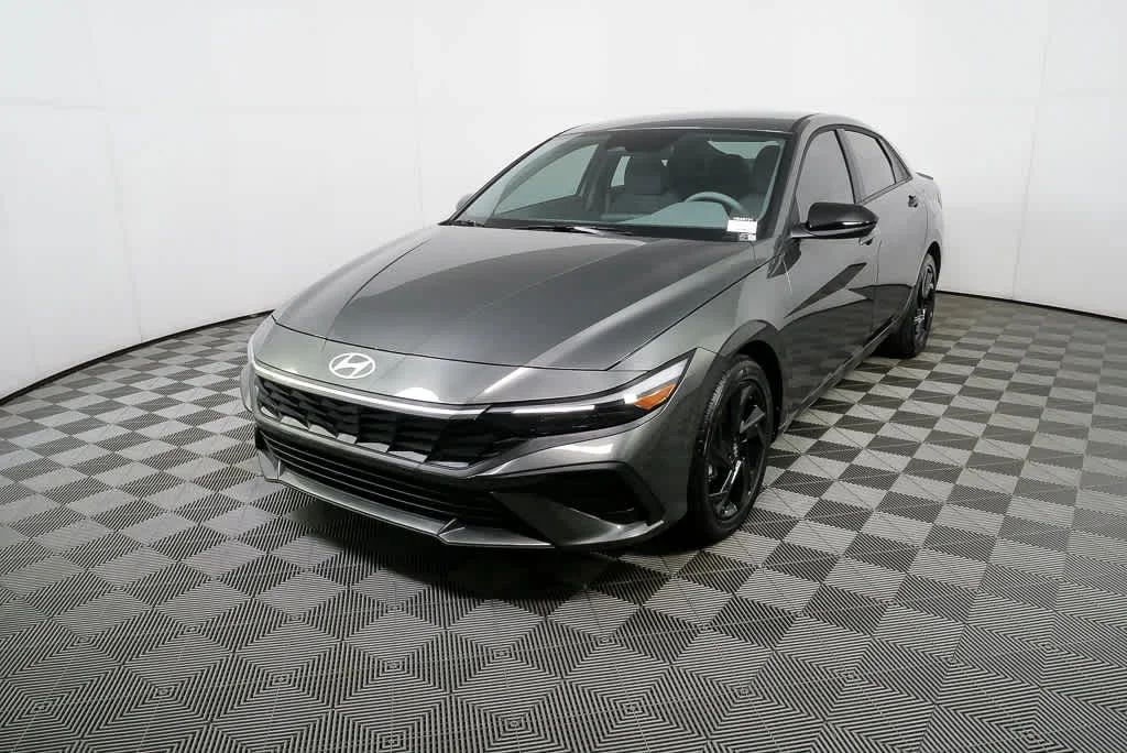 New 2026 Amazon Gray Hyundai SEL Sport image 4