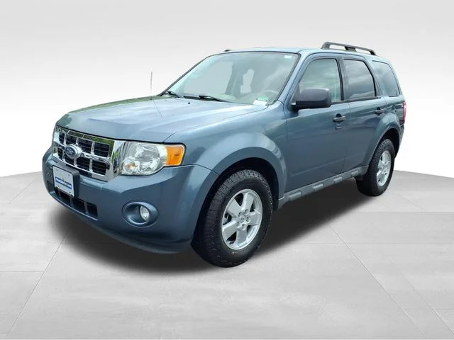 Used 2011 Ford Escape XLT with VIN 1FMCU0D73BKC48772 for sale in Bristol, TN