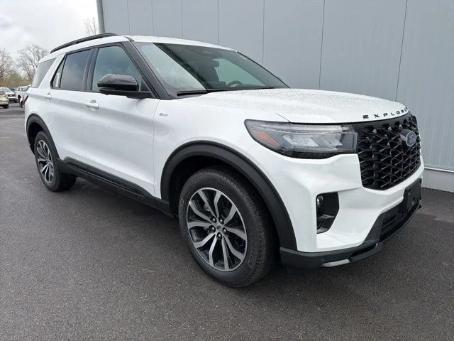 2026 Ford Explorer ST-LINE 4WD's photo