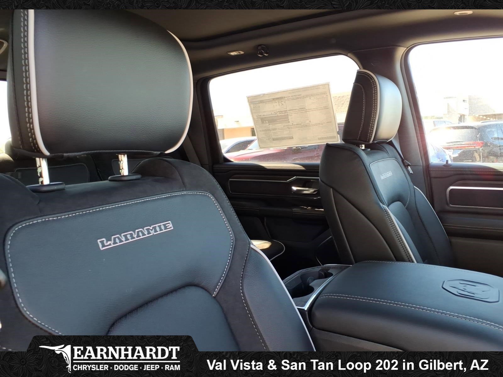 New 2026 Diamond Black Crystal Pearl-Coat Exterior Paint RAM Laramie image 7