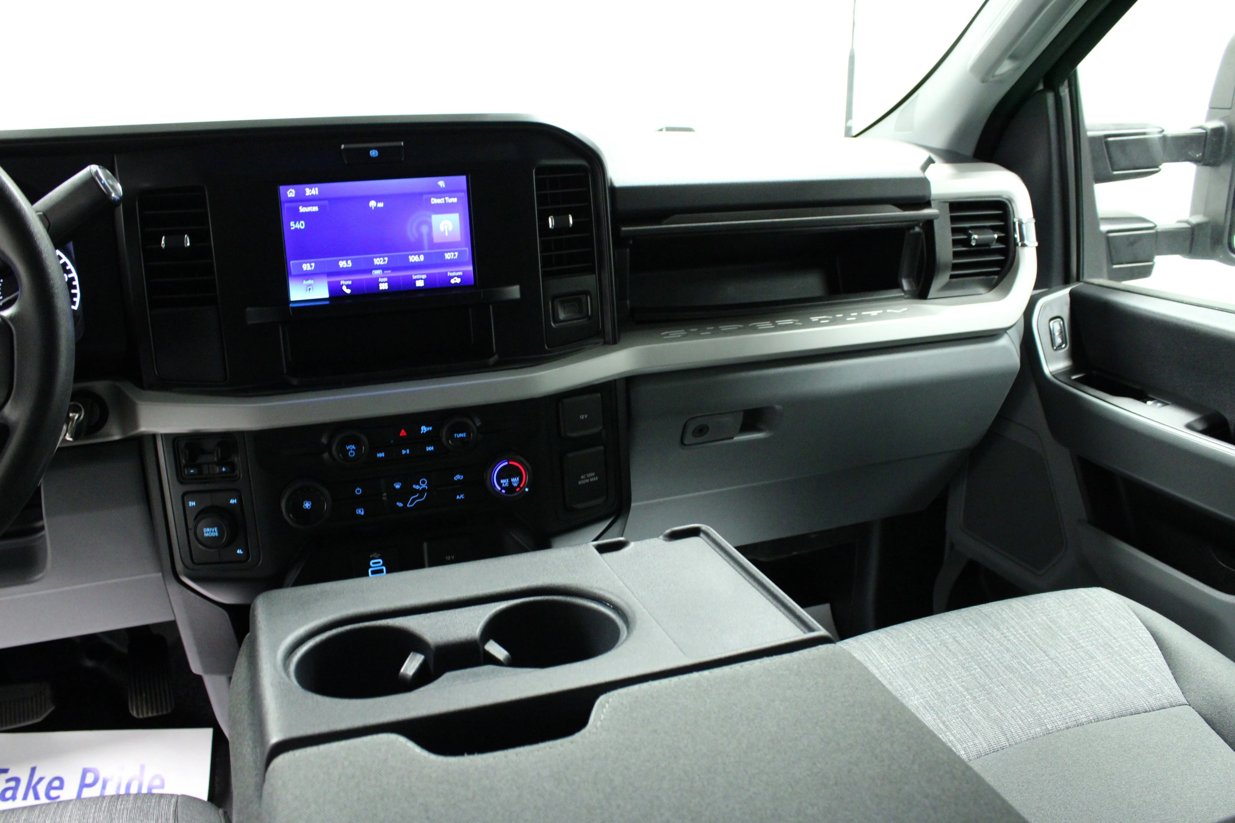 Used 2026 Oxford White Ford XLT image 19