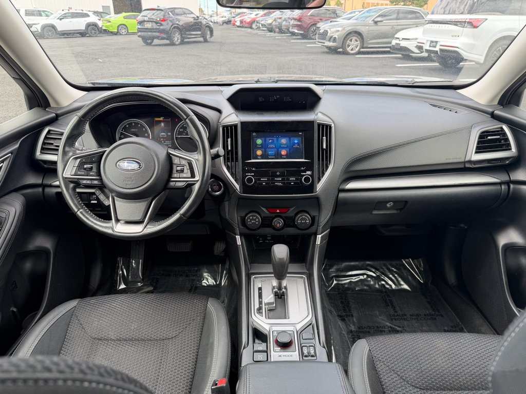 Used 2022 Crystal Black Silica Subaru Premium image 27