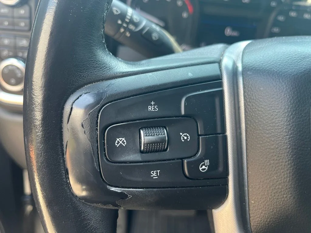 Used 2021 Gray GMC Elevation image 14