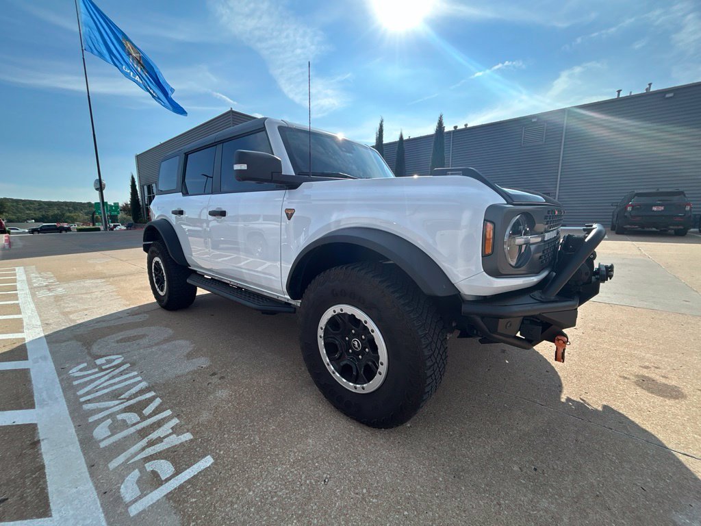 Used 2023 Oxford White Ford Badlands image 1