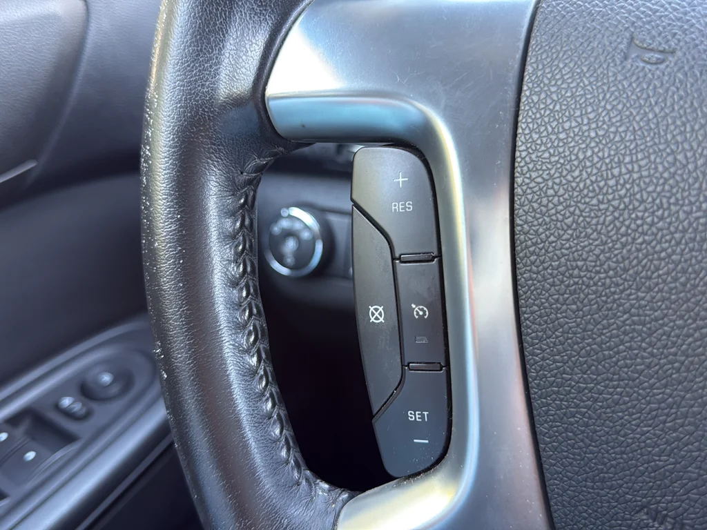Used 2013 Blue Chevrolet LT image 24