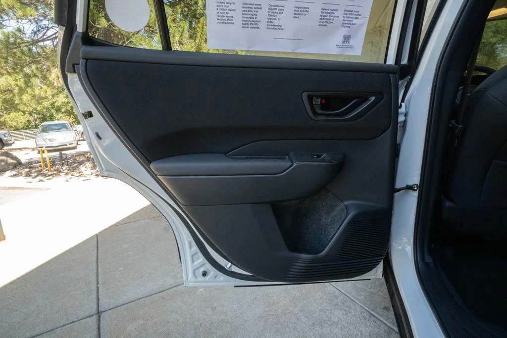New 2026 CRYSTAL WHITE PEARL Subaru Premium image 15