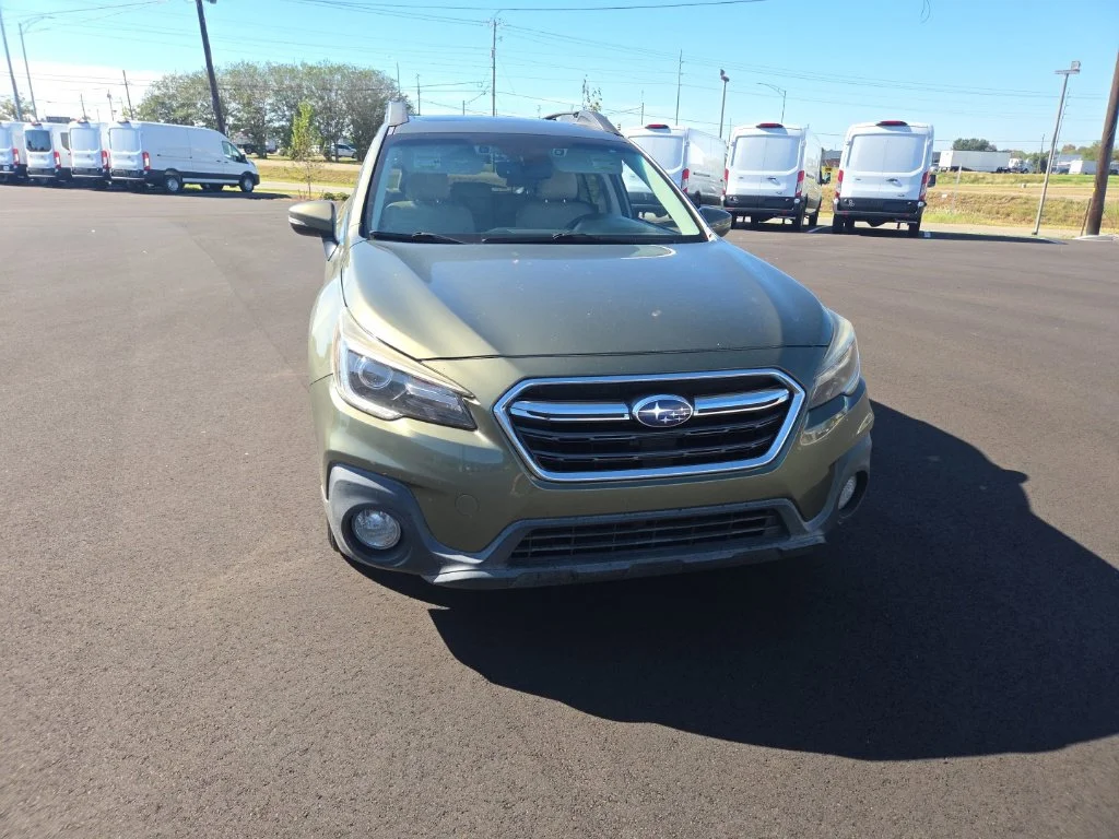 Used 2018 Green Subaru 2.5i image 2