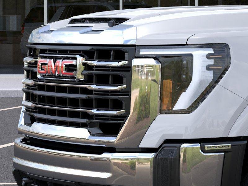 New 2026 Summit White GMC SLE image 13