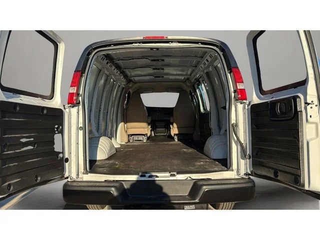 Used 2023 Summit White GMC Work Van image 27