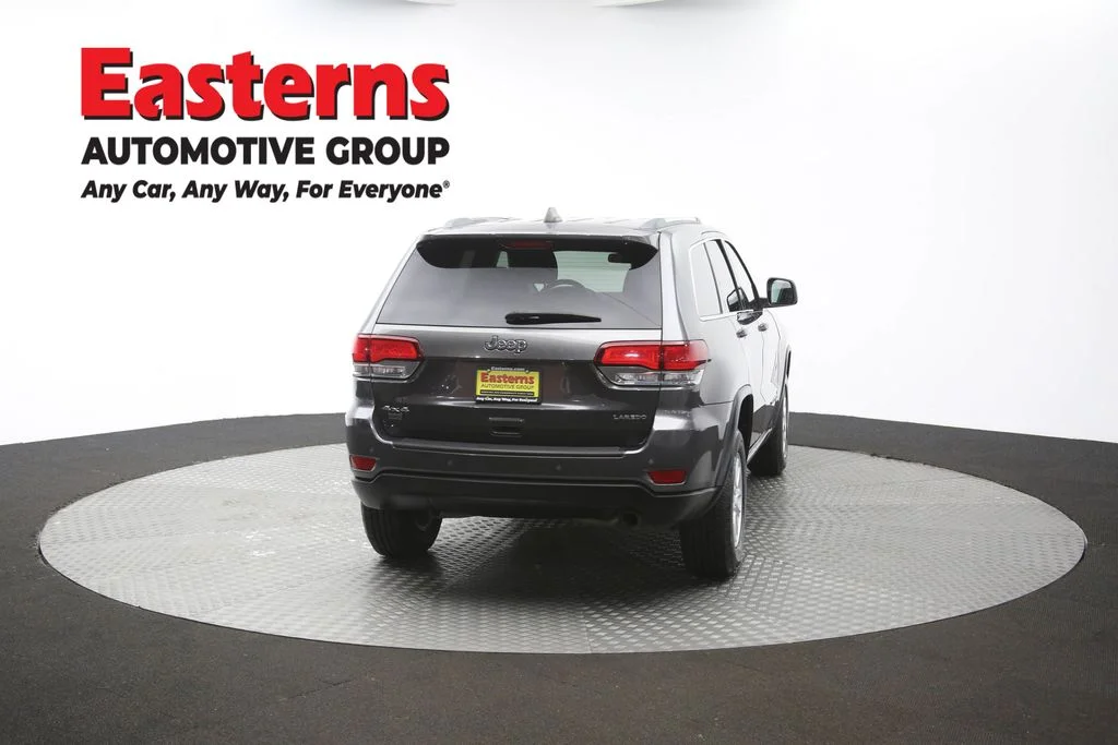 Used 2020 Gray Jeep Laredo E image 37