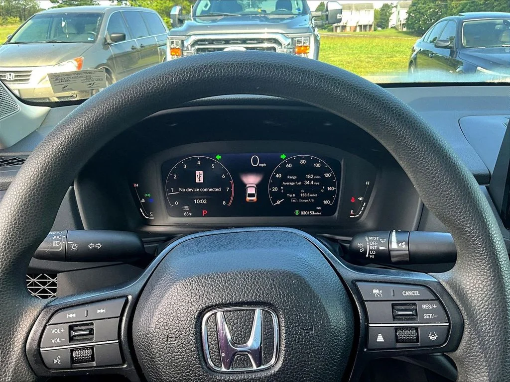 Used 2025 Crystal Black Pearl Honda SE image 14