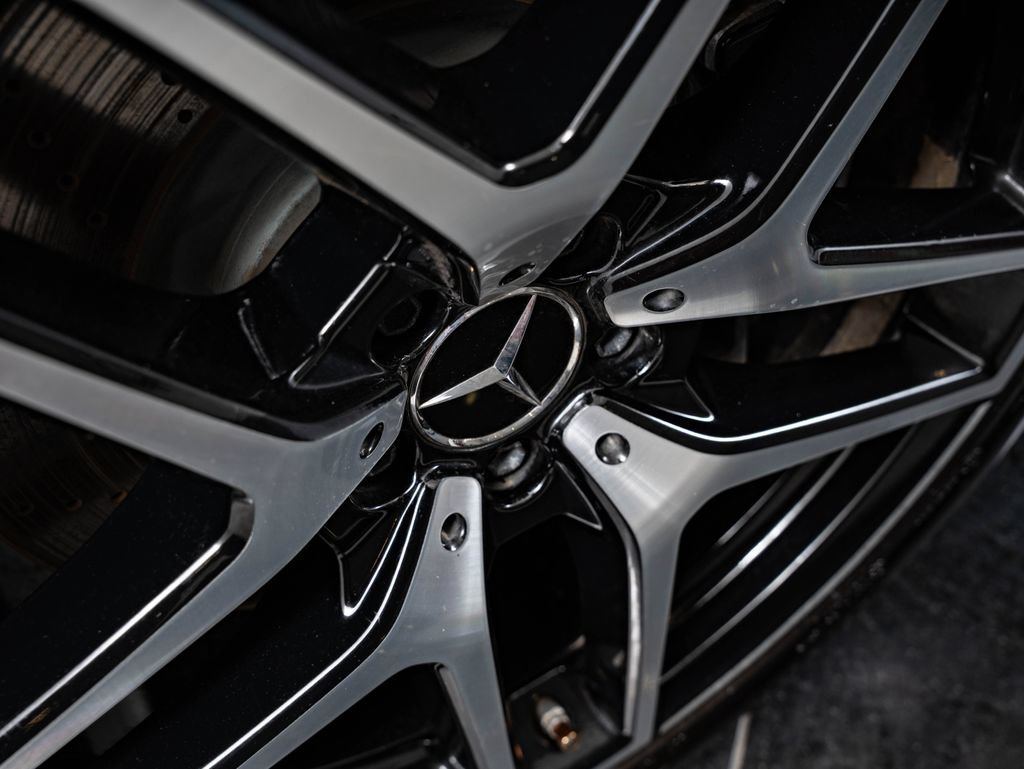 Used 2019 Black Mercedes-Benz GLE 43 AMG® image 8