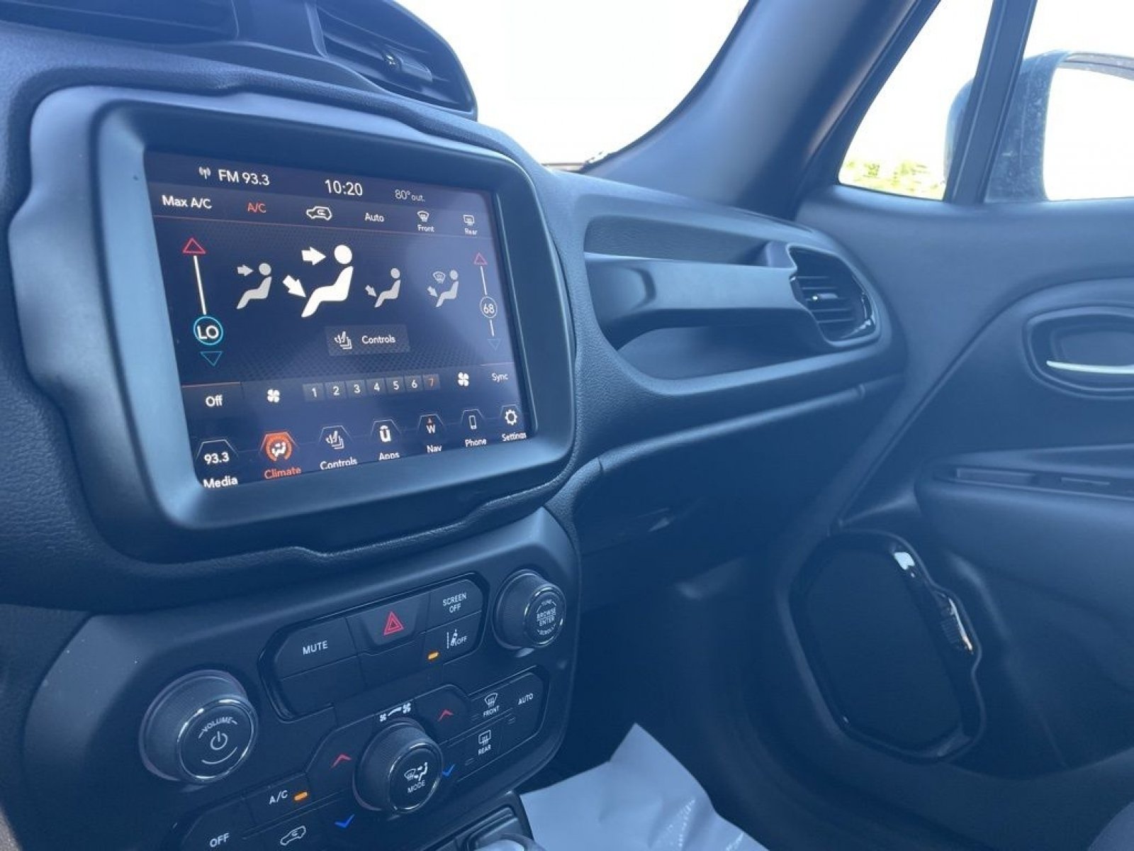 2022 Jeep Renegade Altitude - Photo 13
