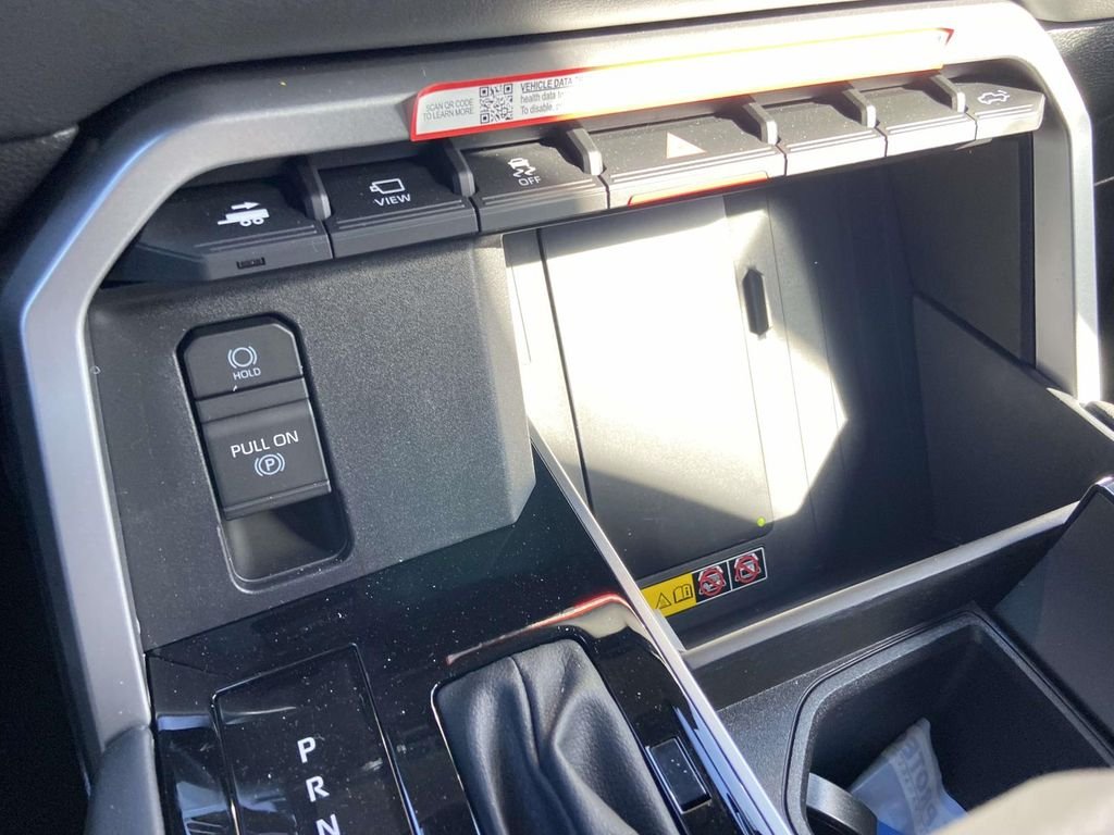 2025 Toyota Tundra Platinum - Photo 25
