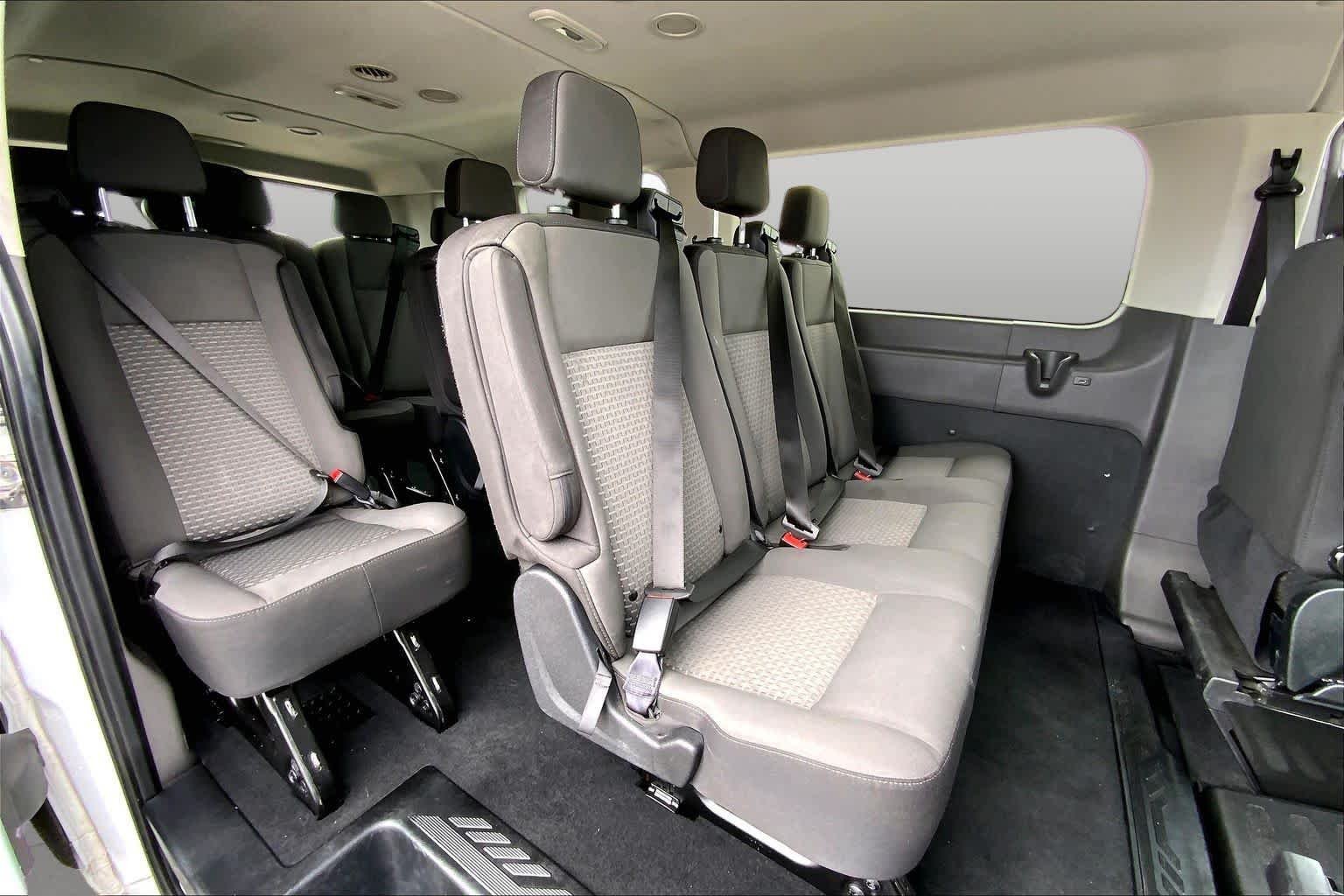 Used 2025 Oxford White Ford XLT image 19