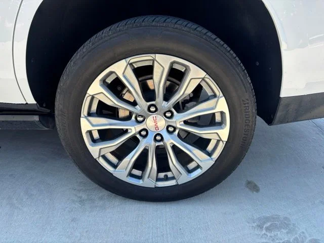 Used 2023 White GMC Denali image 8