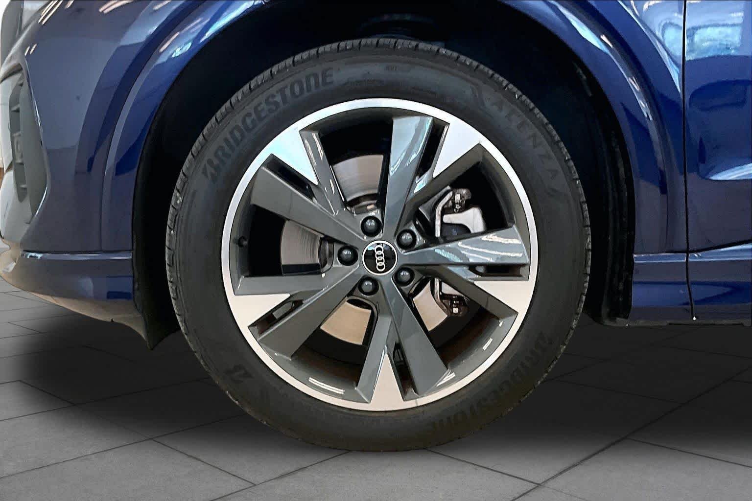 Used 2022 Navarra Blue Metallic Audi Prestige image 10