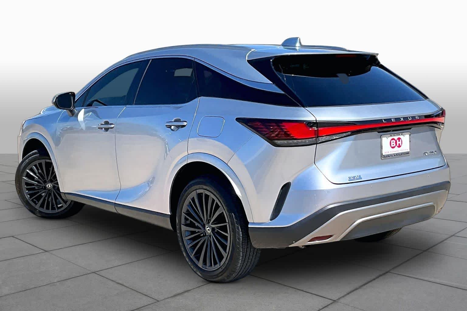 2025 Lexus RX 350 - Photo 22