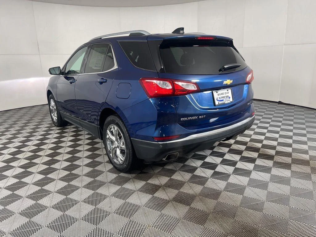 Used 2020 Pacific Blue Metallic Chevrolet LT image 23