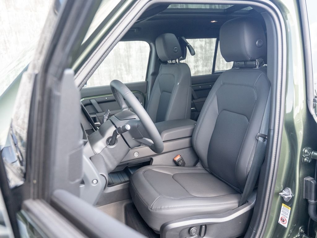 New 2026 Woolstone Green LAND ROVER S image 19
