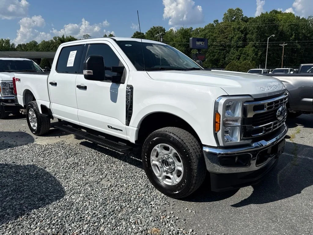 Used 2025 White Ford XLT image 2
