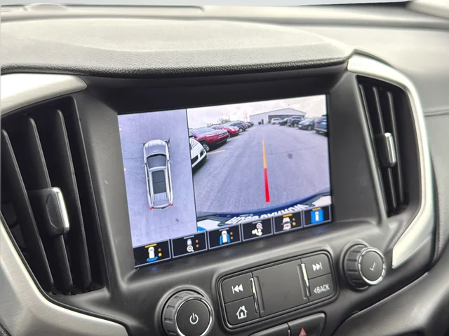 Used 2022 Blue GMC SLT image 16