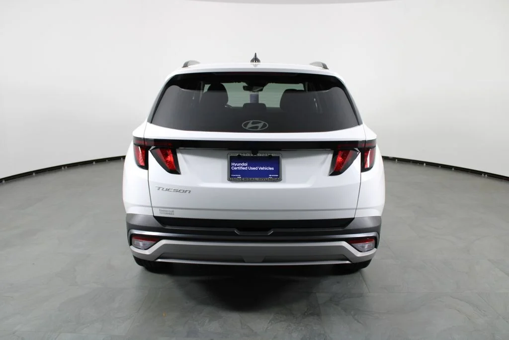 Used 2026 White Hyundai SEL image 10