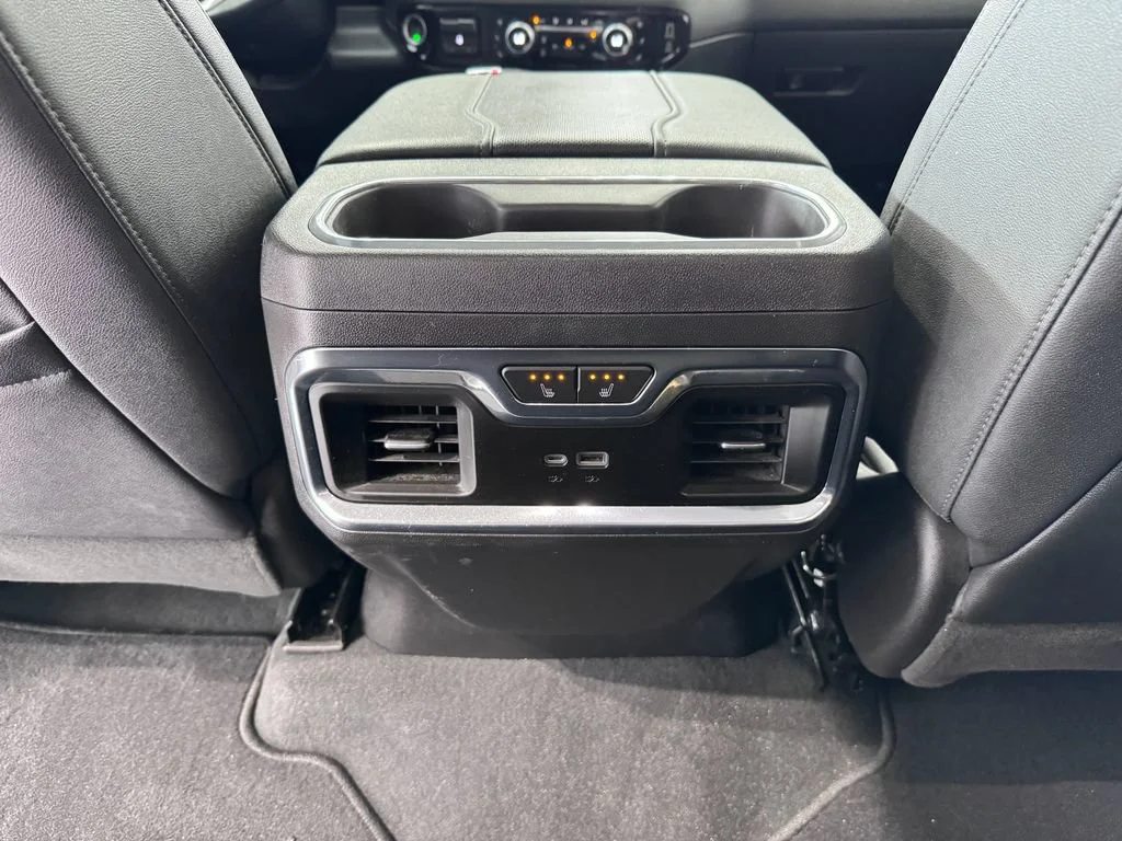 2023 GMC Sierra 1500 SLT - Photo 30