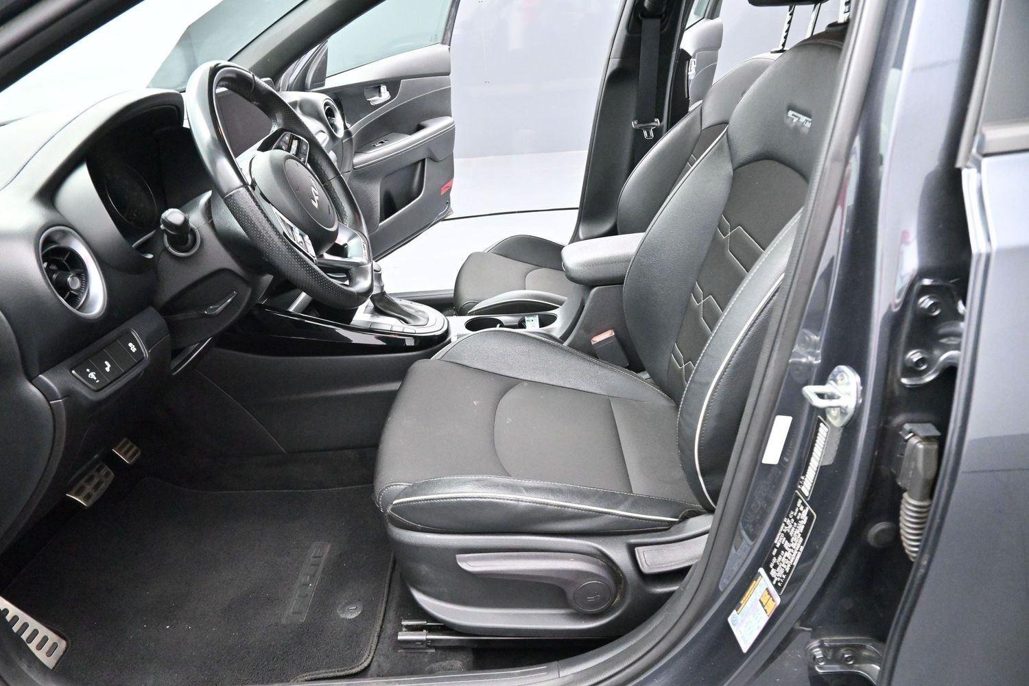 Used 2022 Gravity Gray Kia GT-Line image 12