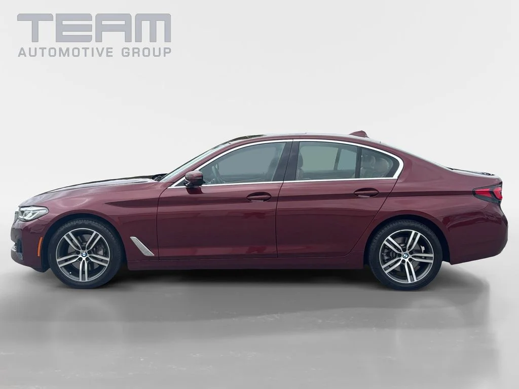 Used 2023 Red BMW 530i image 4