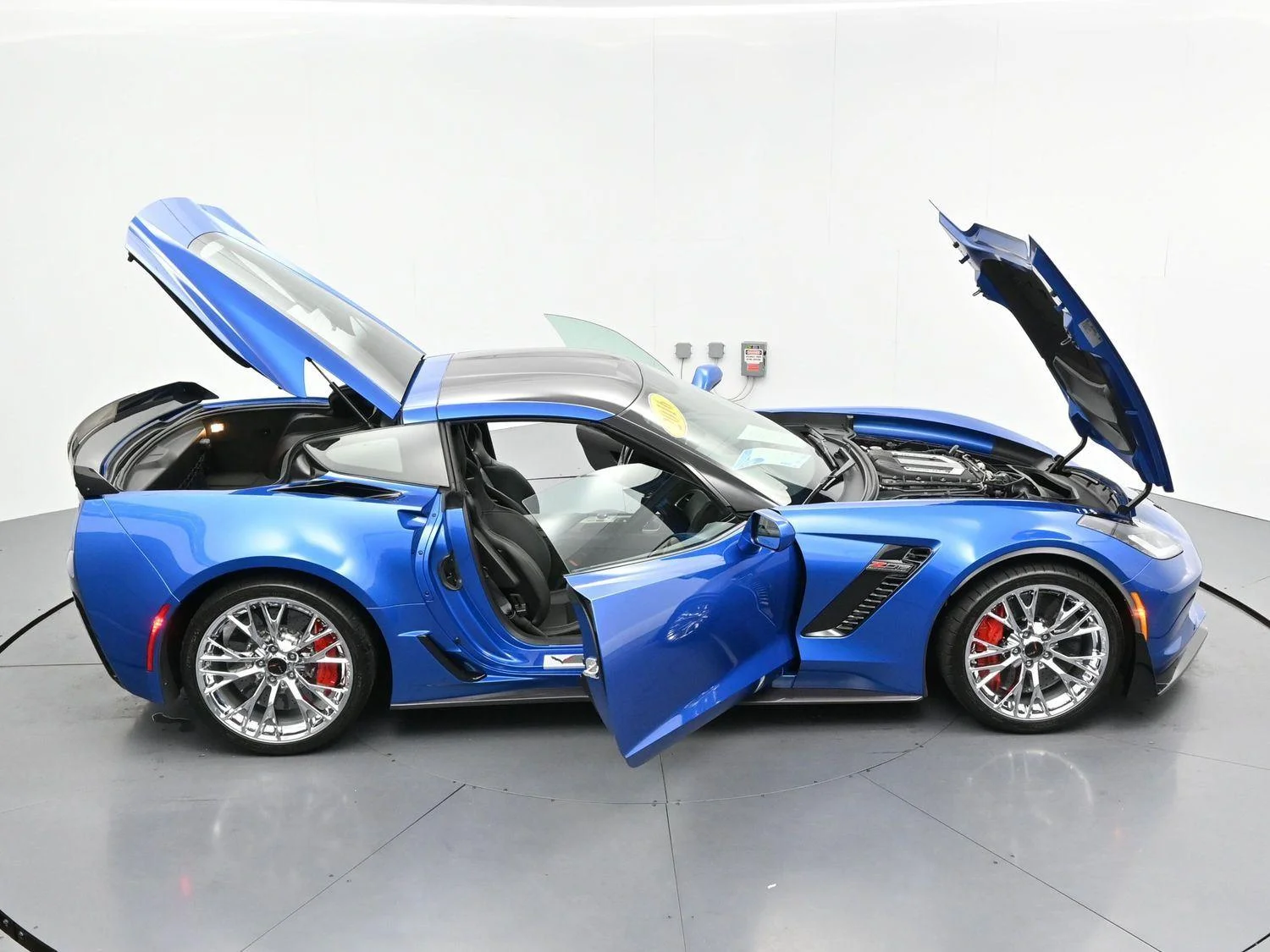 Used 2016 LAGUNA BLUE METALLIC TINTCOAT Chevrolet Z06 3LZ image 44
