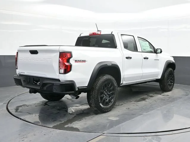 New 2026 Summit White Chevrolet Trail Boss image 9