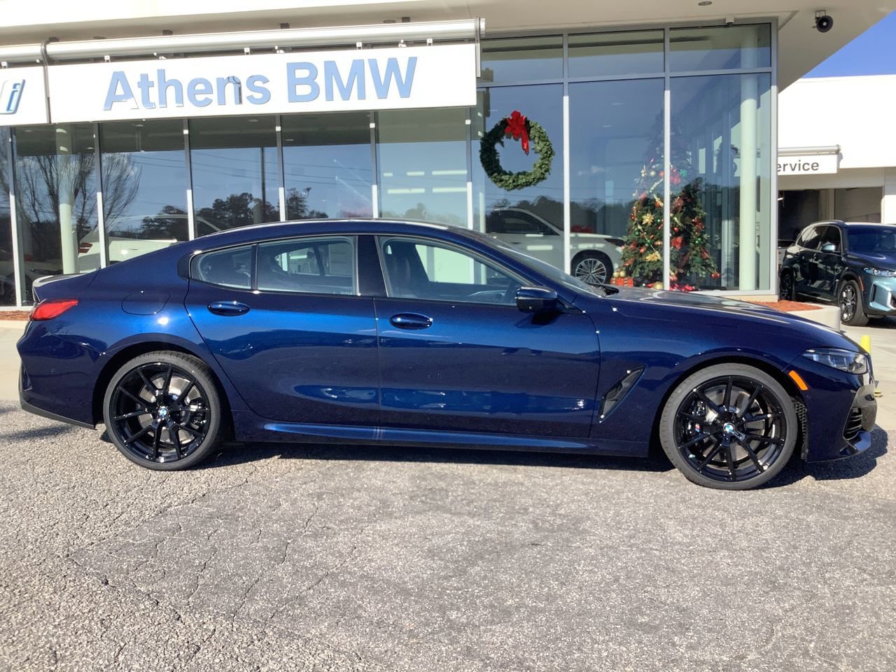2026 BMW 8 Series 840i - Photo 9