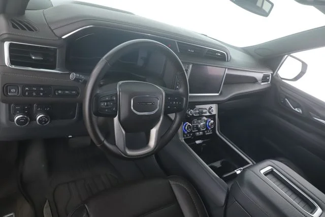 Used 2024 White GMC Denali image 18