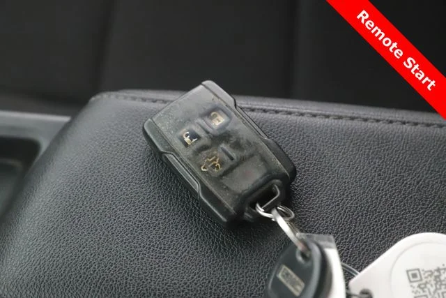 Used 2021 Black GMC Base image 3