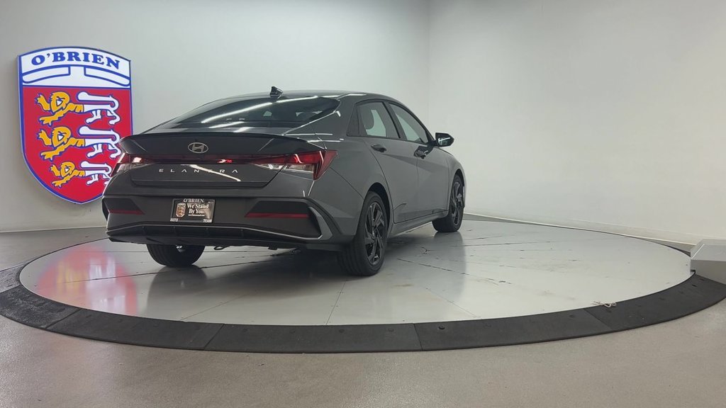 Used 2026 Gray Hyundai SEL Sport Plus image 6