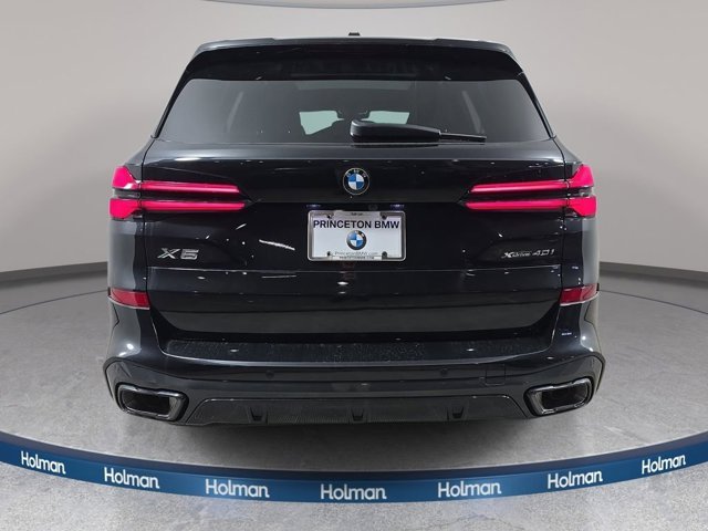 Certified Used 2026 Black Sapphire Metallic BMW xDrive40i image 6