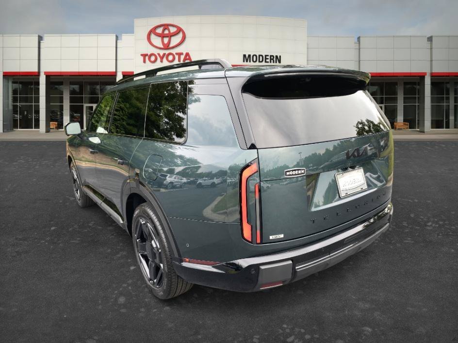 Used 2027 Black Jade Green Kia X-Line SX-Prestige image 7