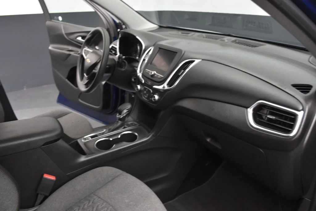 Certified Used 2022 Blue Chevrolet LT image 27